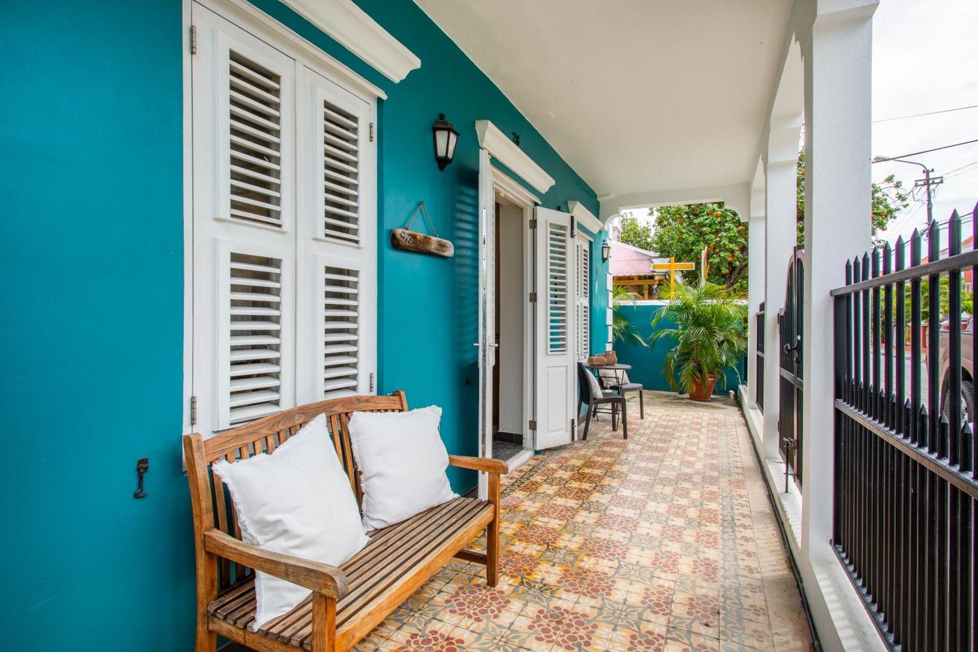 Апартаменты Curacao Gardens Виллемстад Номер фото